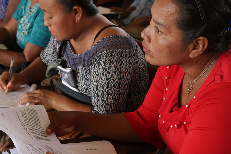 Spokesmanship training workshops begin for indigenous and local community women  leaders of Mesoamerica