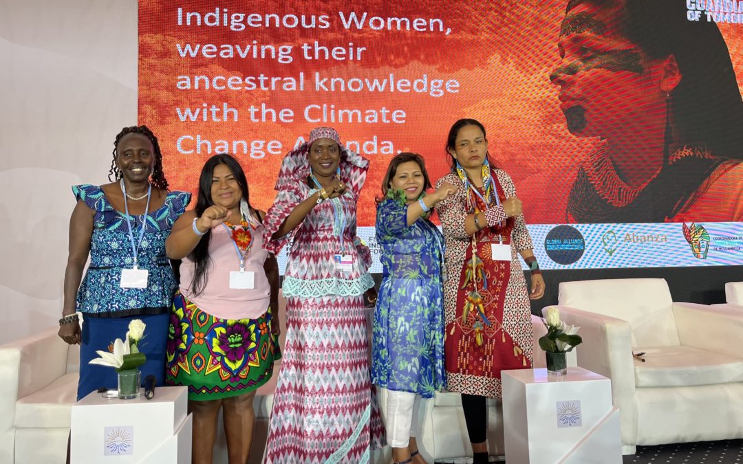 Indigenous women weaving knowledge for resilience